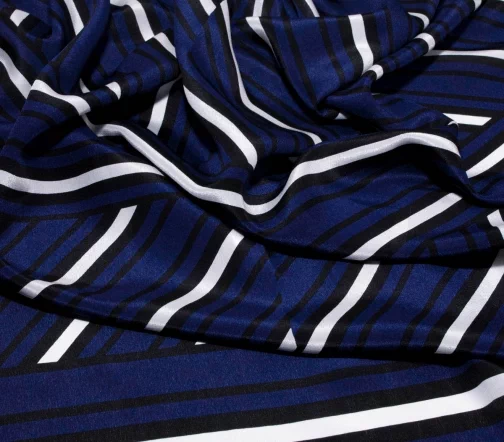 Шелк купон Escada в синюю, белую и черную полоску, 6112206к