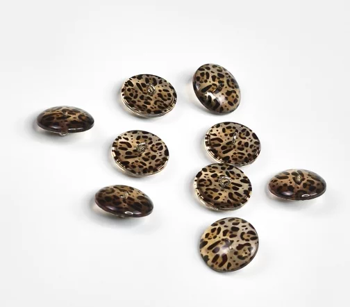 Пуговица Sandra "Леопард", на ножке, 18 мм, пластик, цвет коричневый, 1545Y-18-3