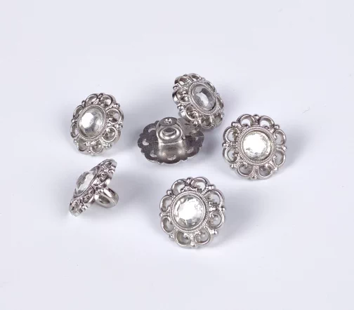 Пуговица DILL "Цветок с кристаллом", на ножке, пластик, цвет серебро, 15 мм