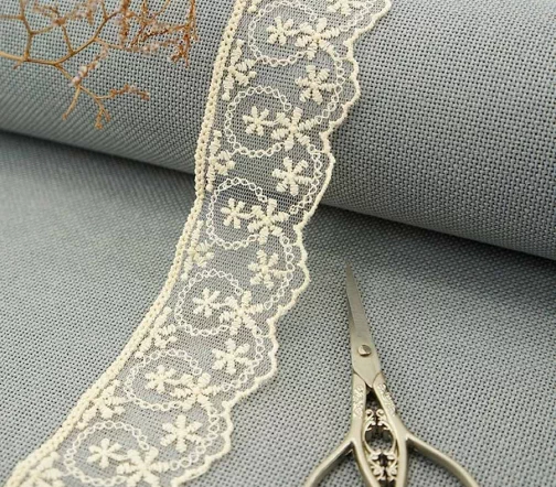 Кружево вышивка на тюле GOODMAN, ширина 45 мм, уп./3,5 м, цвет бежевый