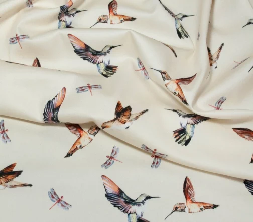 Сатин стрейч "Колибри" на сливочном, 551089