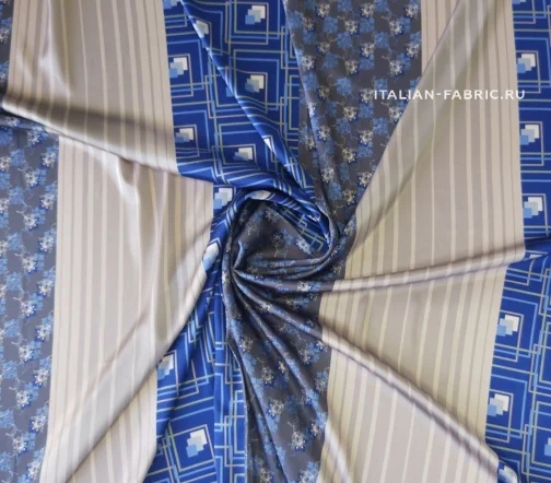 Шелк атласный "Полоски и геометрия" Christian Dior, цвет синий/молочный, 00701