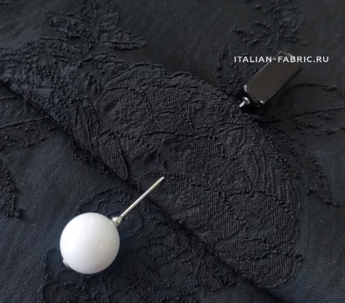 Брошь-игла Gafforelli, пластик, цвет белый/черный, 100х17 мм