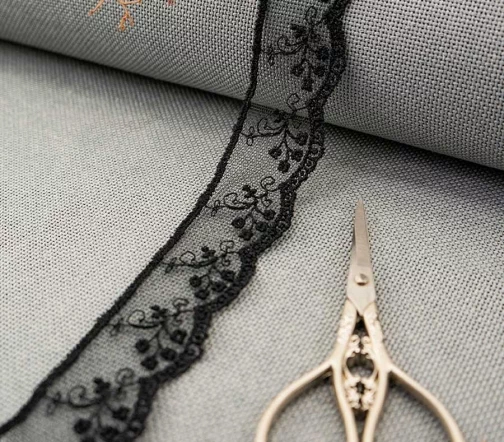 Кружево вышивка на тюле GOODMAN, ширина 32 мм, уп./3,5 м, цвет черный