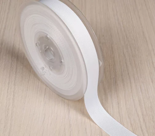 9076 Репсовая лента 16мм (96 молочный) Prym