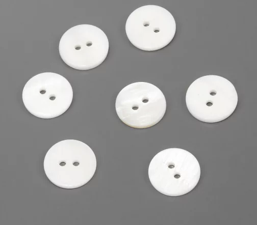 Пуговица Union Knopf, 2 отв., перламутр, цвет белый, 15 мм