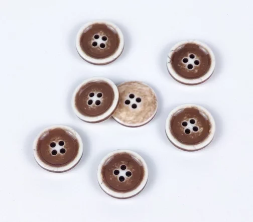 Пуговица, 4отв., пластик, цв. коричневый/белый, 15 мм