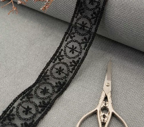 Кружево вышивка на тюле GOODMAN, ширина 33 мм, уп./3,5 м, цвет черный