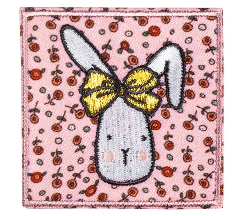 Термонаклейка HKM "Кролик на фоне цветочков", 6,8 х 6,8 см