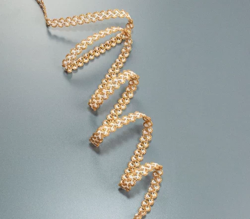 Тесьма PEGA тип шанель, цвет белый с золотом, 13 мм