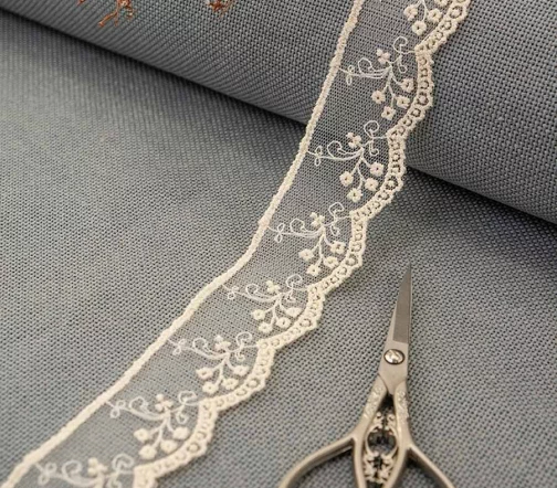 Кружево вышивка на тюле GOODMAN, ширина 32 мм, уп./3,5 м, цвет бежевый