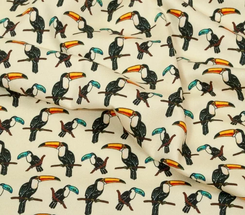 Сатин стрейч "Туканы" на сливочном, 847021