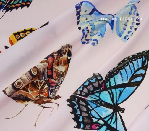 Шелк креповый "Бабочки крупные", фон розовый, 16342-2