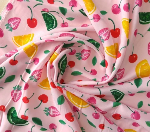 Штапель вискозный "Ягодки", фон розовый, 00223-2