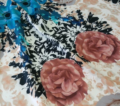 Неопрен купон с цветочным принтом, фон молочный, 02007к