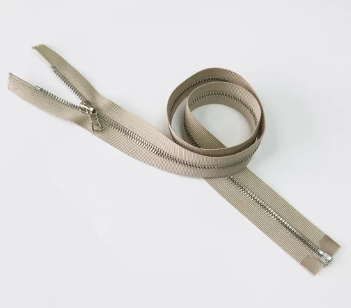 Молния RiRi металл, репс, разъёмная, 1 замок 6 мм 70 см, подвеска Flach, цепь Ni, цвет 2230, бежевый