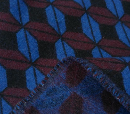 Пальтовый драп "Сине-бордовая геометрия", фон черный, 00484