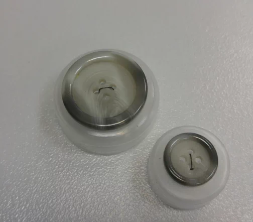 Пуговицы, Union Knopf, 4 отв., пластик, цвет светло-серый, 25 мм