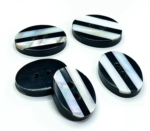 Пуговица Sandra "Овал", 22х15 мм, 2 отв., рог/перламутр