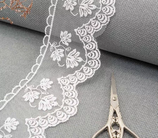 Кружево вышивка на тюле GOODMAN, ширина 70 мм, уп./3,5 м, цвет белый
