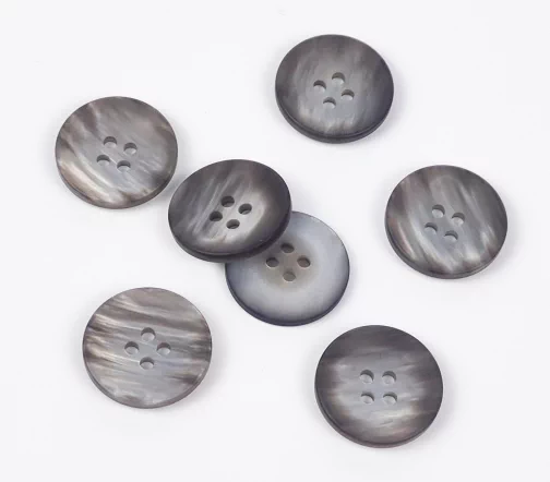 Пуговица, Union Knopf, круглая, вогнутая, перламутровый отлив, 4 отв., цвет серый, 20 мм