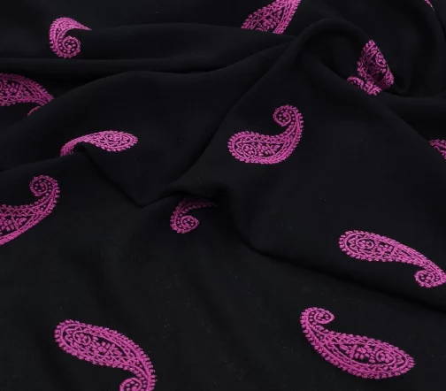 Вуаль креп "Фиолетовые пейсли", фон черный, 1062450-2