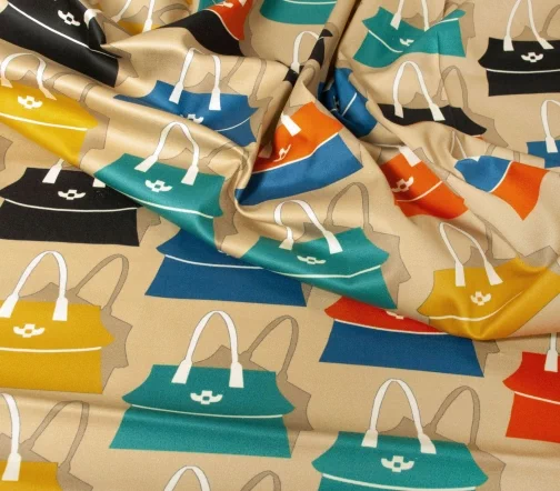 Сатин "Сумочки", фон оливковый, 20901-1