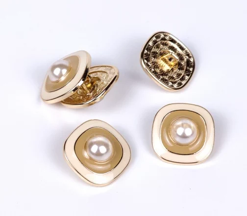 Пуговица Union Knopf квадрат, на ножке, металл/пластик, цвет бежевый/золото, 20 мм