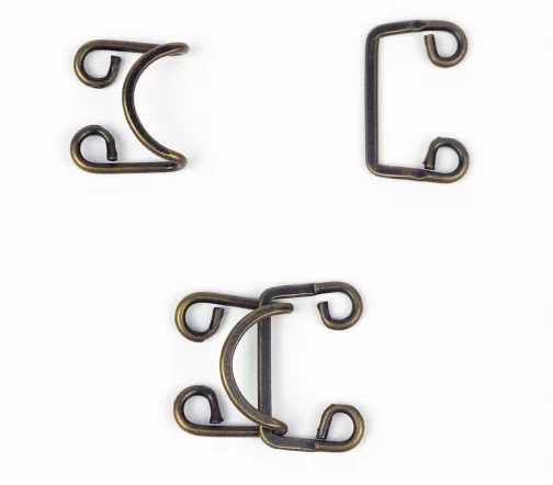 Крючок пришивной, 30х27 мм, металл, цвет бронза, A97