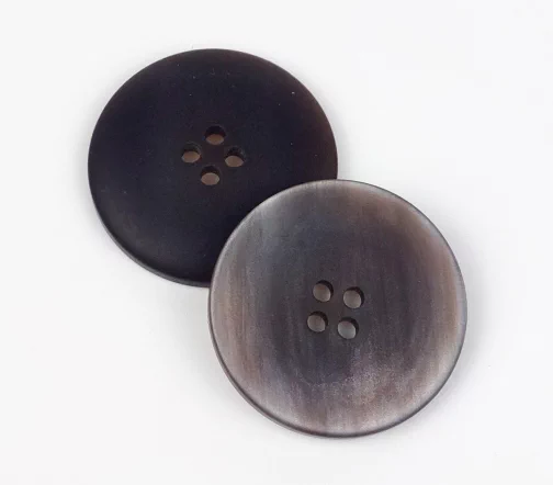 Пуговица, Union Knopf, круглая, вогнутая, перламутровый отлив, 4 отв., цвет коричневый, 28 мм