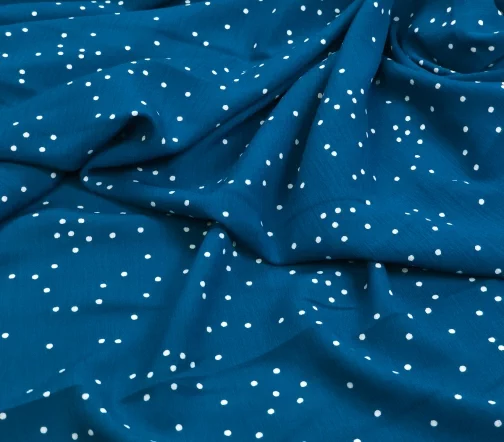 Плательно-блузочная вискоза-креш "Белый горох", фон синий, 1052502