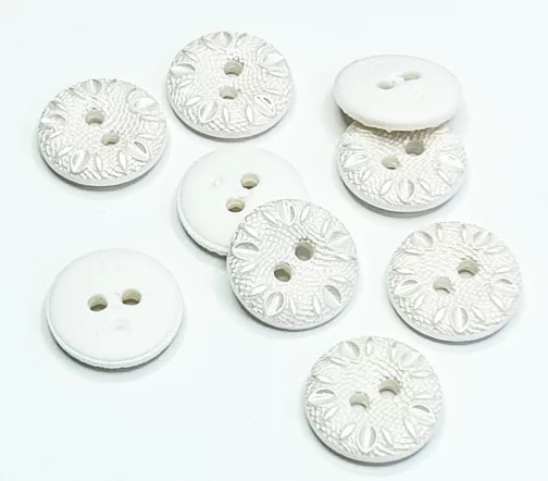 Пуговица Sandra "Листочки", 15 мм, 2 отв., пластик, цвет белый