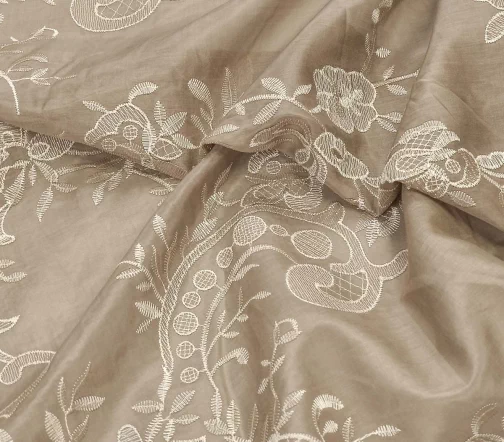 Батист хлопковый с вышивкой "Цветы", цвет темно-бежевый, 1052424