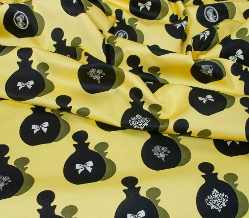 Сатин "Флакончики", фон желтый, 2222-1