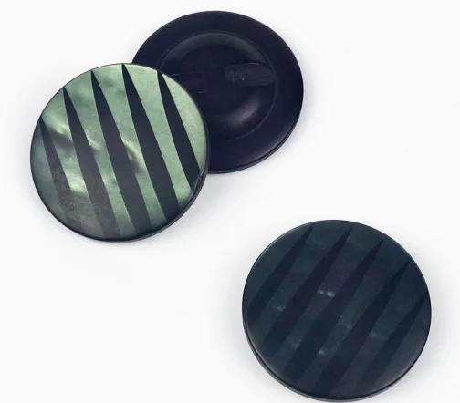 Пуговицы, Union Knopf, круглые, на ножке, в полоску, с переливом, пластик, цвет зеленый, 34 мм