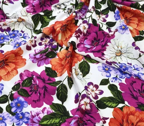 Штапель вискозный "Крупные цветы на молочном", цвет фиолетовый/оранжевый, 1062424