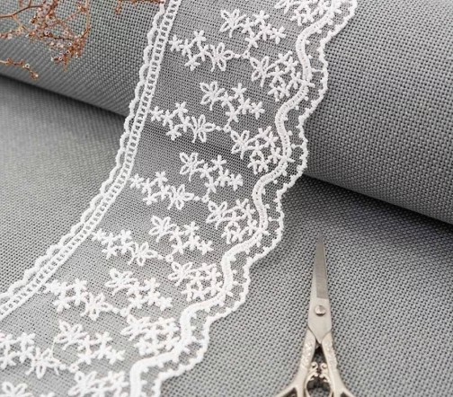 Кружево вышивка на тюле GOODMAN, ширина 70 мм, уп./4,5 м, цвет белый