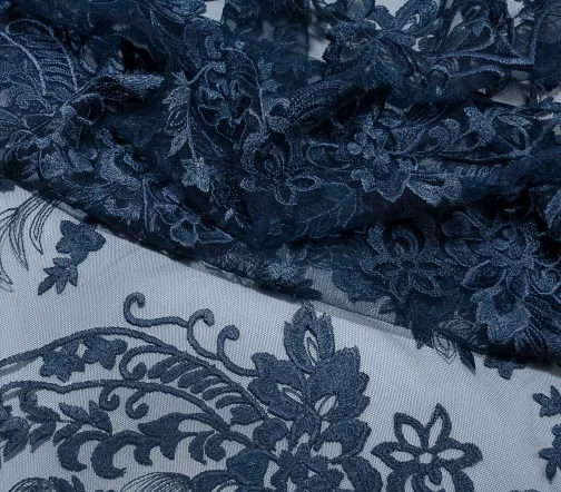 Вышивка на сетке "Цветочный орнамент", цвет синий, 82904-2