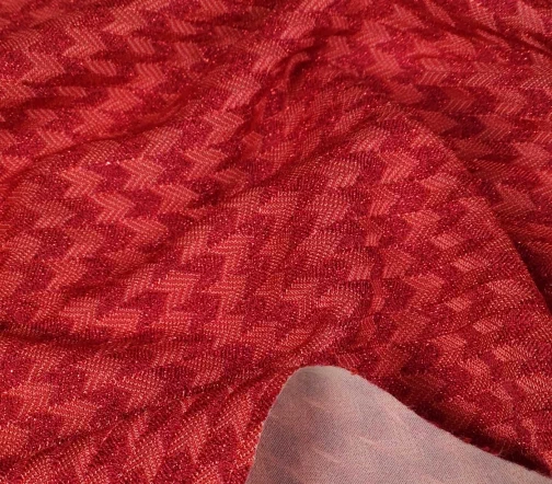 Трикотаж в красный зигзаг с люрексом, 01823