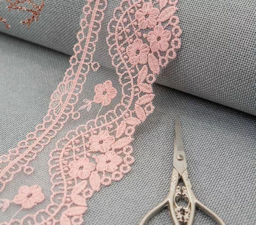 Кружево вышивка на тюле GOODMAN, ширина 65 мм, уп./3,5 м, цвет розовый