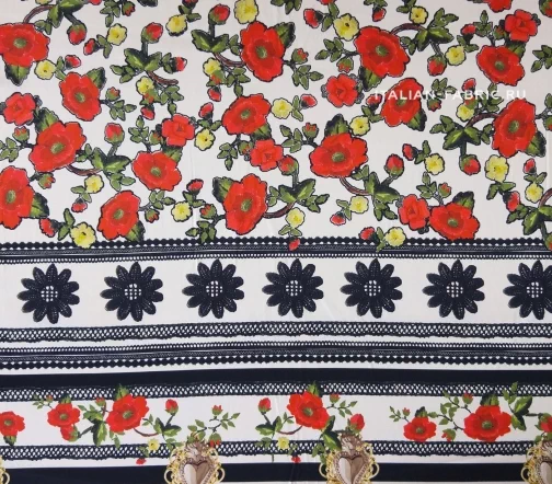 Шелк атласный "Маки и Сердца", фон белый, купон, 00699к