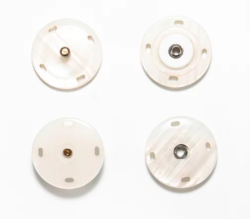 Кнопка пришивная, пластик, 21 мм, цвет белый перламутр, A2202-21-1