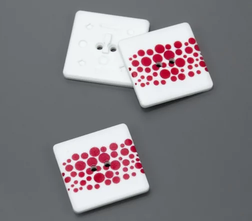 Пуговица DILL "Квадрат", 2 отв., пластик, цвет белый/красный, 25 мм