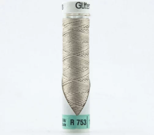 Нить Silk R 753 для фасонных швов, 10м, 100% шелк, цвет 131 св.бежево-зеленый, Gutermann 703184