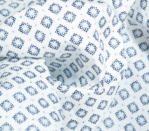 Сорочечный хлопок "Ромашки", фон белый, 01685