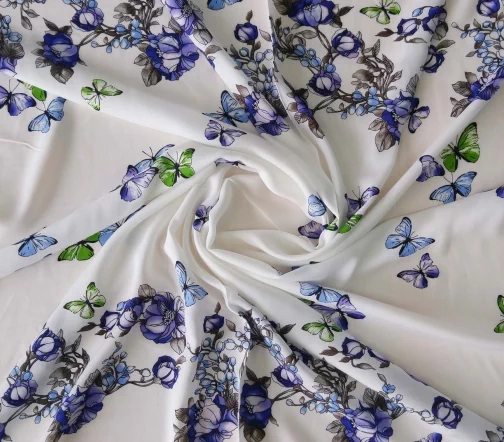 Штапель "Бабочки фиолетовые", фон молочный, 82907к-2