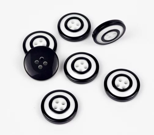 Пуговица Union Knopf, 4 отв., пластик, цвет белый/черный, 18 мм