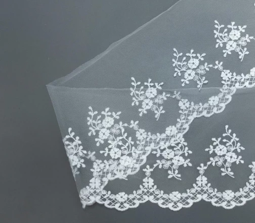 Кружево IEMESA (вышивка на тюле), ширина 12 см, цвет белый