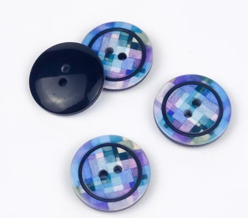 Пуговица, 2отв., пластик, цв. черный/синий, 18 мм