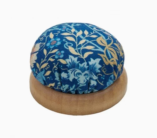 HGCPINC.01 Игольница-подушечка на деревянной основе, 7х4 см, цвет синий, Hemline Hobby